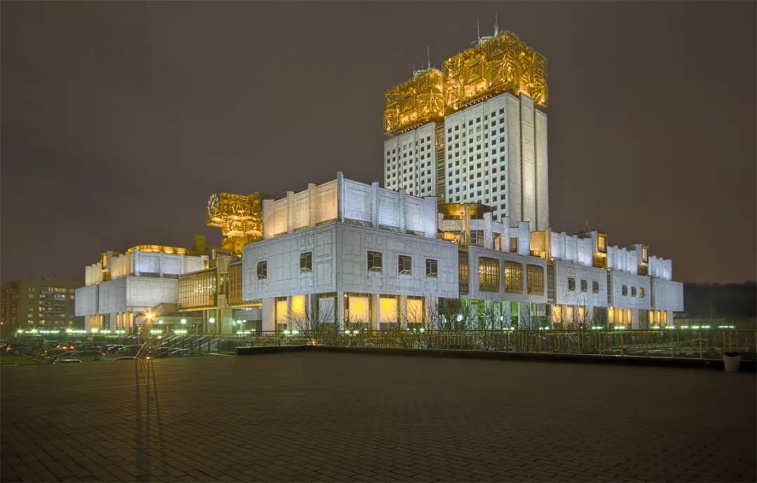 沙特、迪拜兩大“燒錢”城市設(shè)計(jì)再引熱議15.jpg