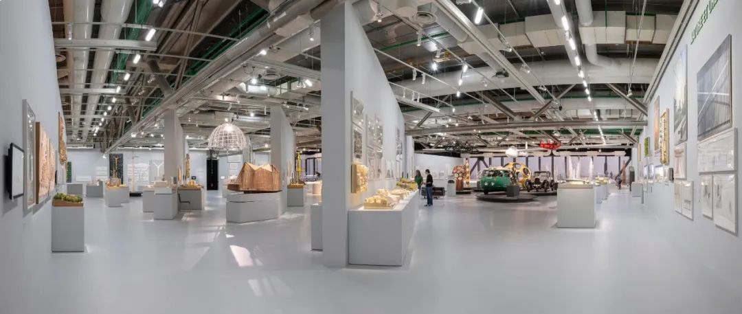 諾曼·福斯特最大規(guī)模作品回顧展：我更喜歡另辟蹊徑！ (3).jpg